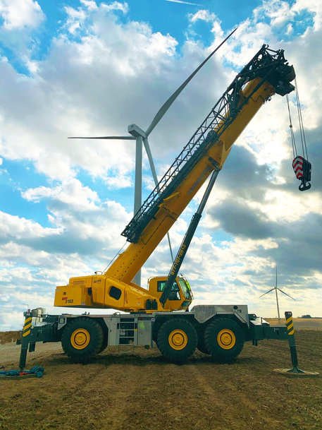 Nebraska Crane adds strength and flexibility to its fleet with a Grove GRT9165 rough-terrain crane